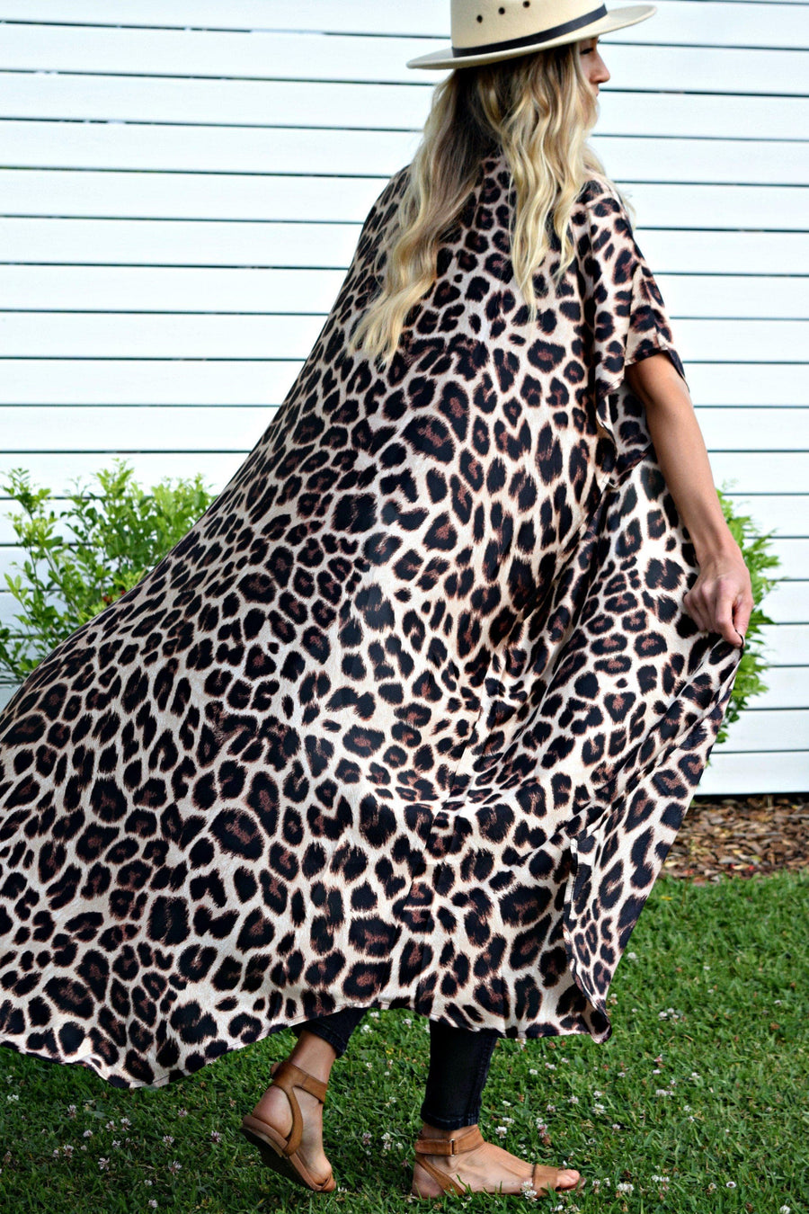 Chiara Silky Kimono in Leopard Print